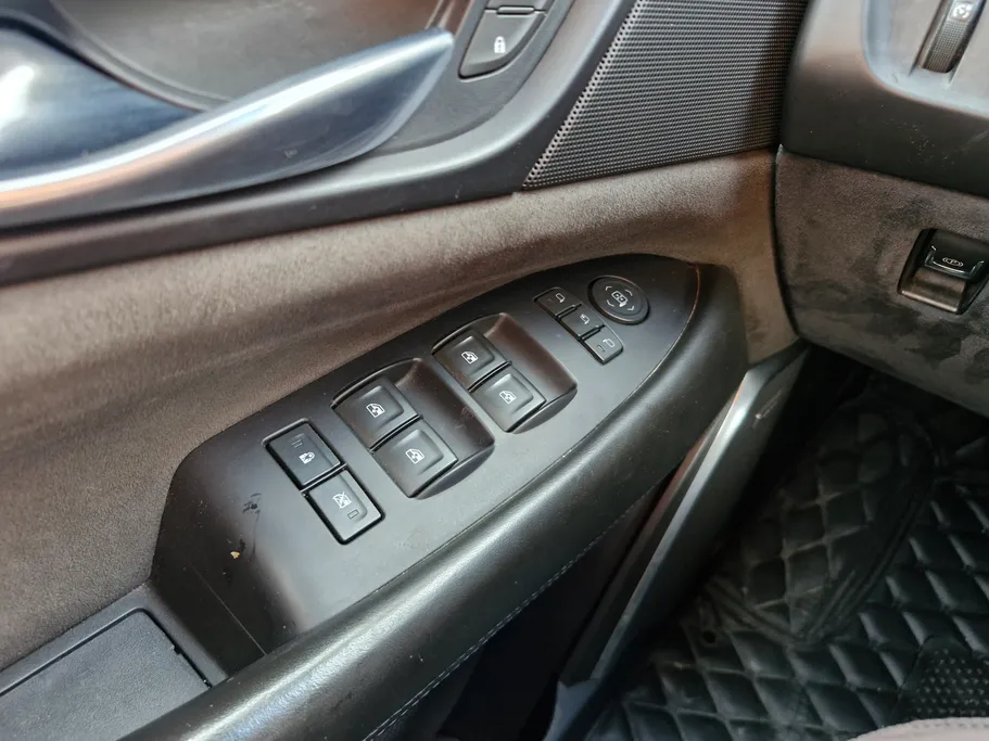 2019 Cadillac Escalade Platinum 