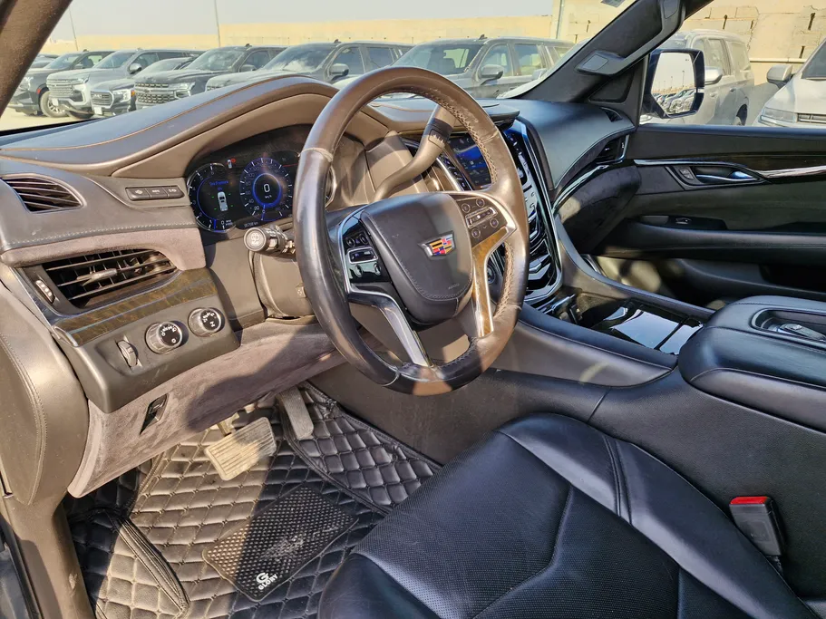 2019 Cadillac Escalade Platinum 
