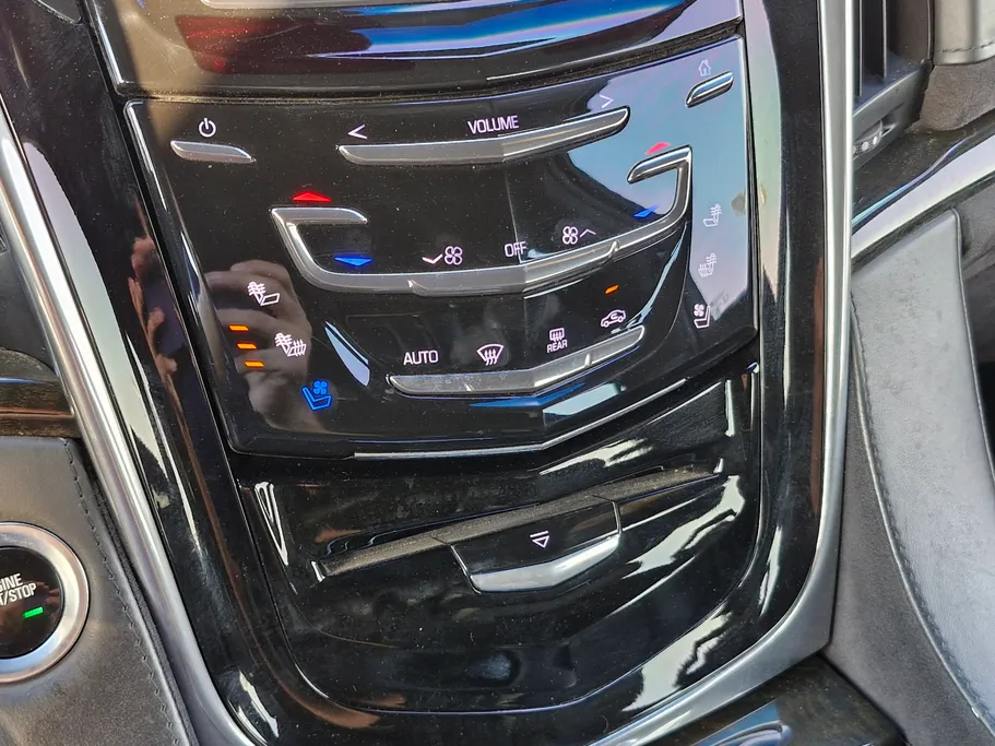 2019 Cadillac Escalade Platinum 
