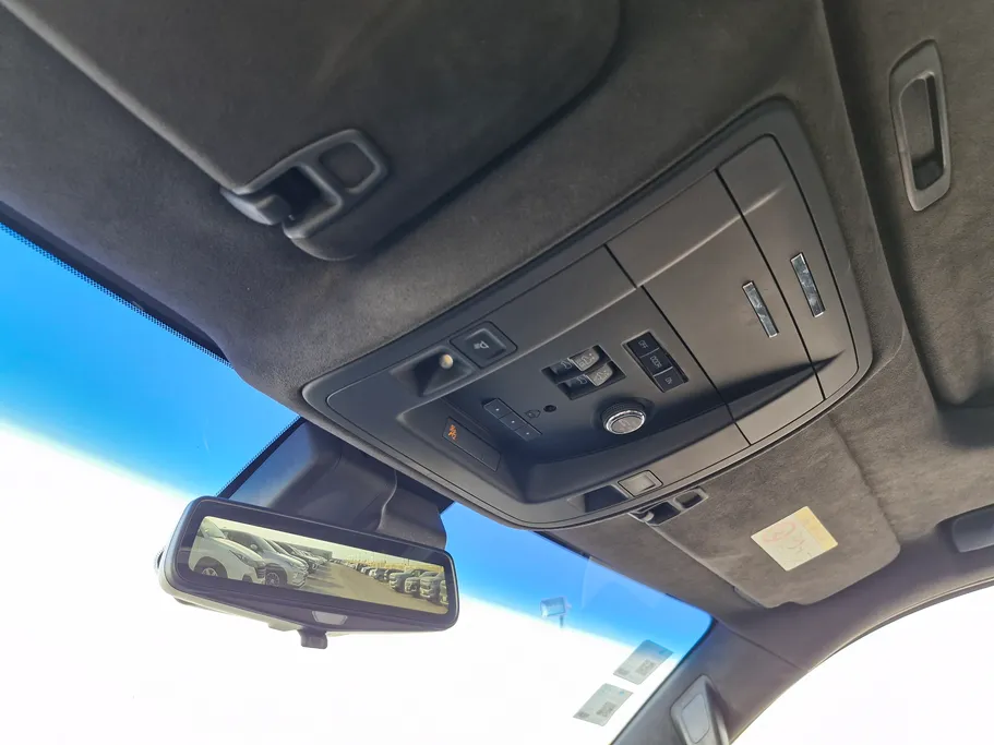 2019 Cadillac Escalade Platinum 