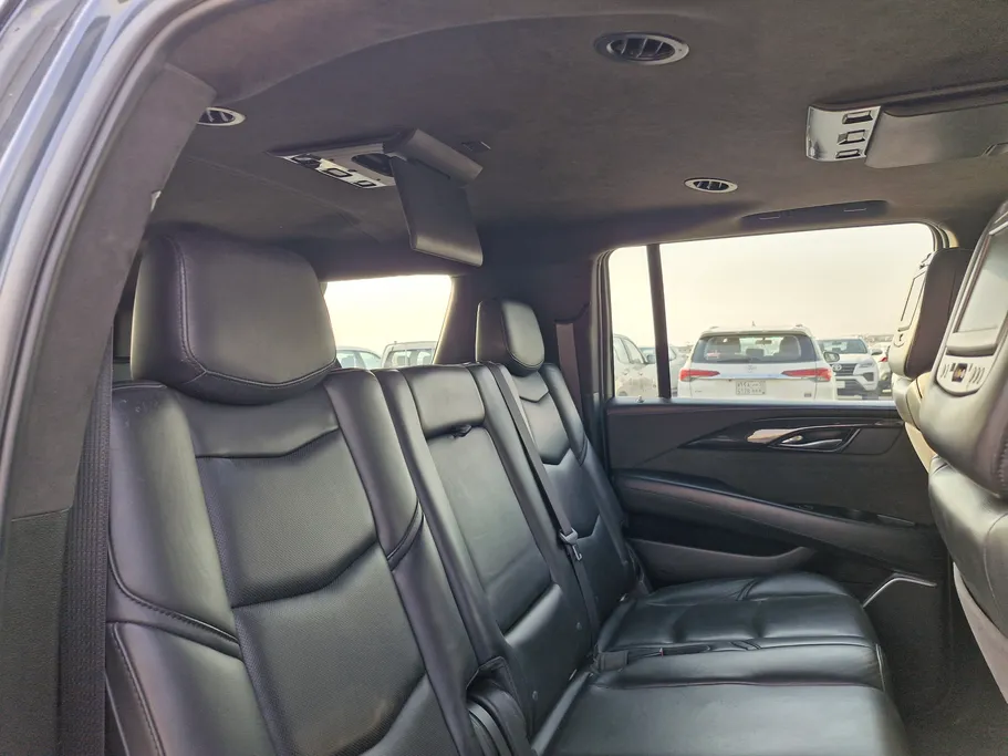 2019 Cadillac Escalade Platinum 