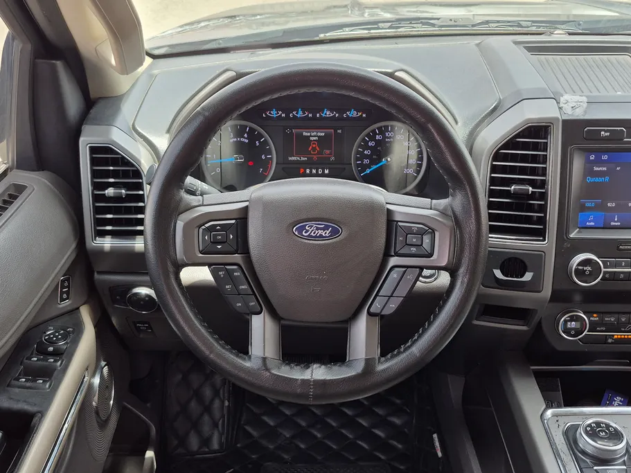 2020 Ford Expedition XLT 