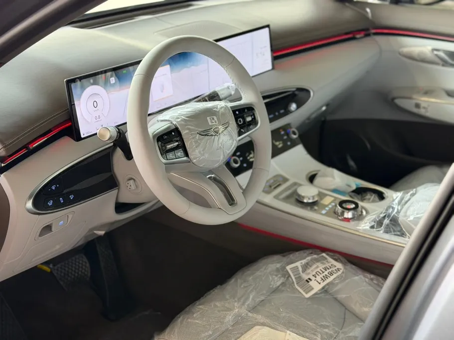 2026 Genesis GV70 Premium 