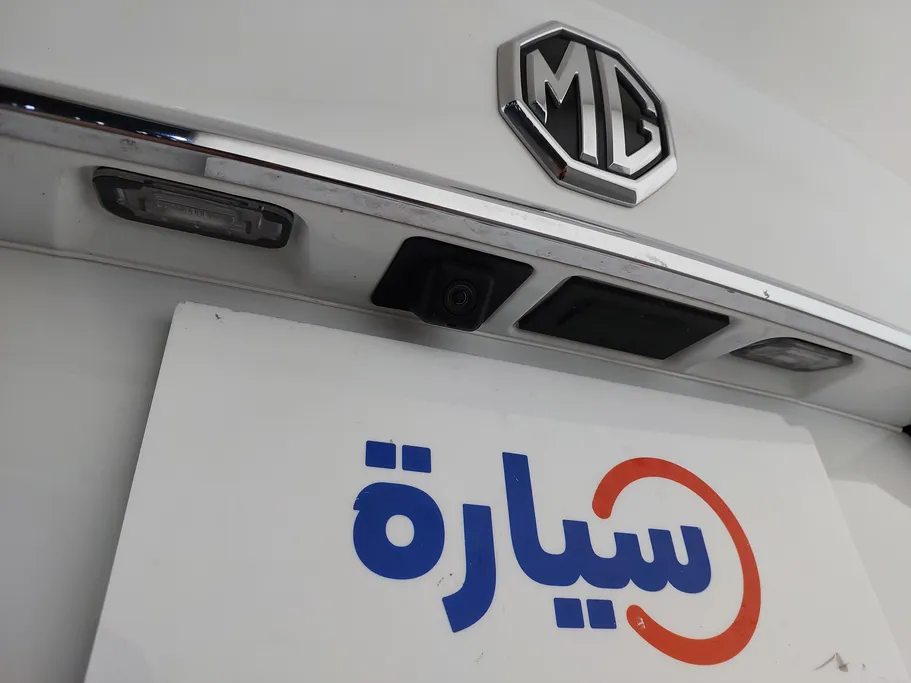 ام جي 5 COM 2024 