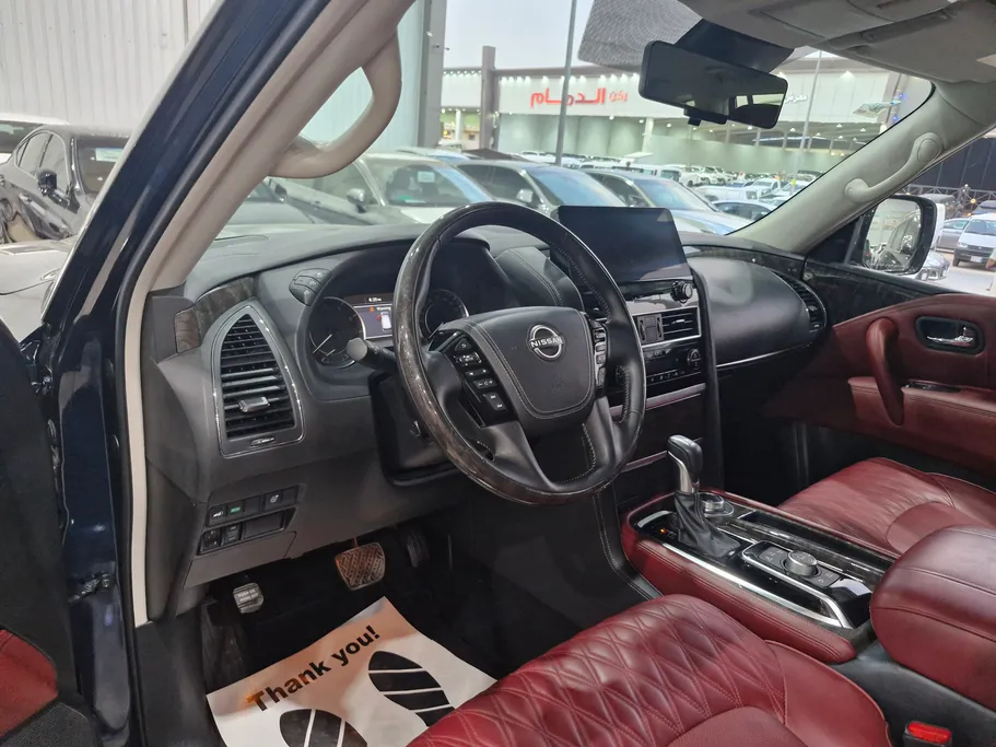 2023 Nissan Patrol Platinum 