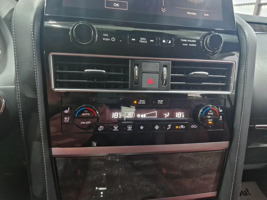 2023 Nissan Patrol Platinum 