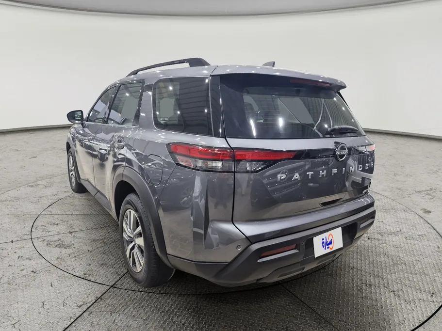 2023 Nissan Pathfinder S 