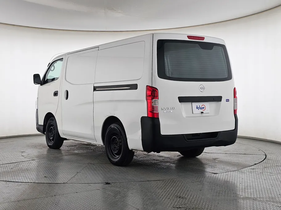نيسان باص اورفان NV350 2021 
