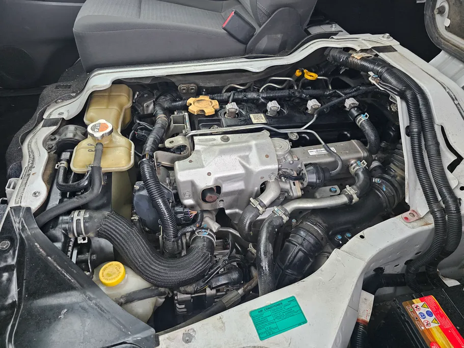 نيسان باص اورفان NV350 2021 