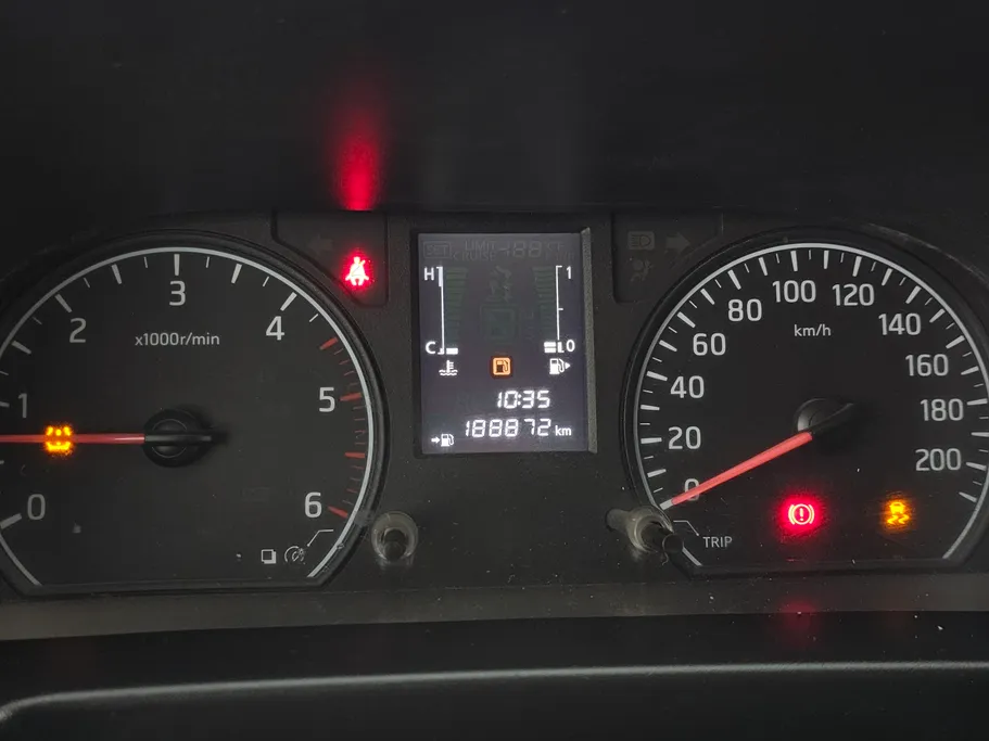 نيسان باص اورفان NV350 2021 