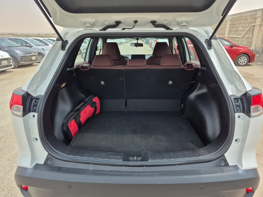 2024 Toyota Corolla Cross LE HEV 