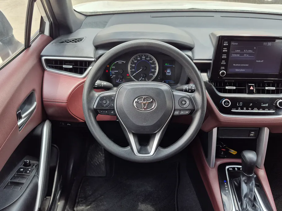 2024 Toyota Corolla Cross LE HEV 