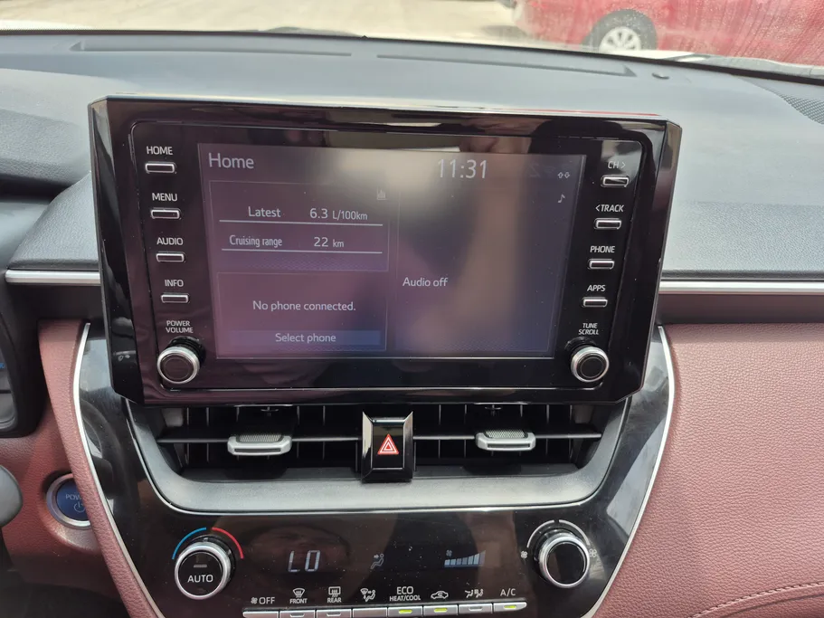 2024 Toyota Corolla Cross LE HEV 