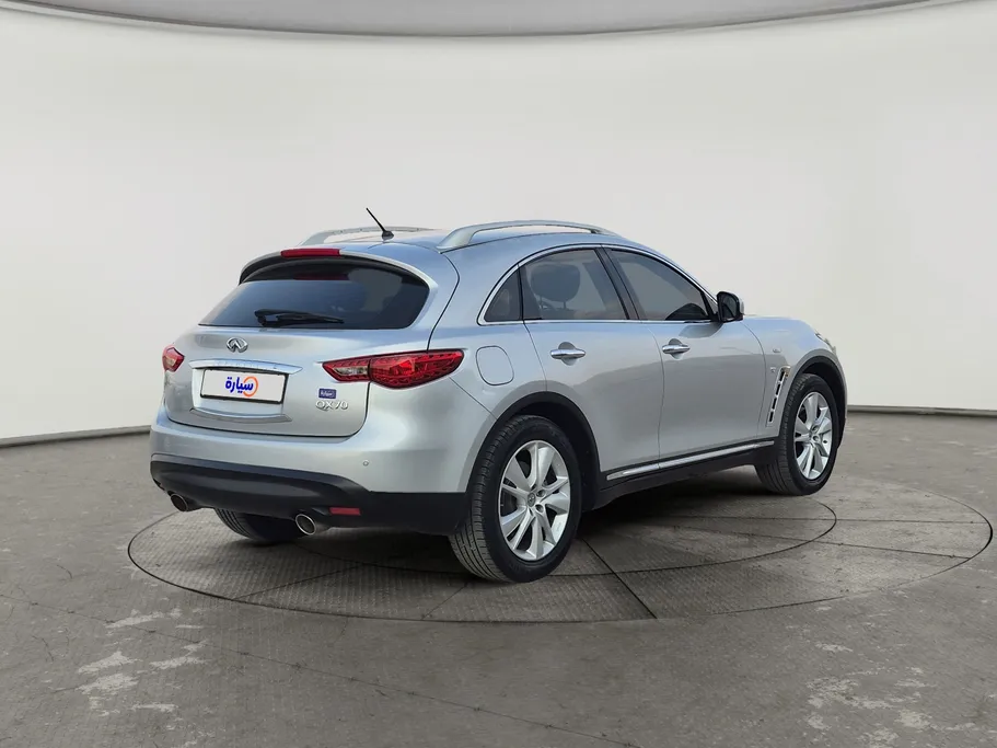 انفنتي QX70  2018 
