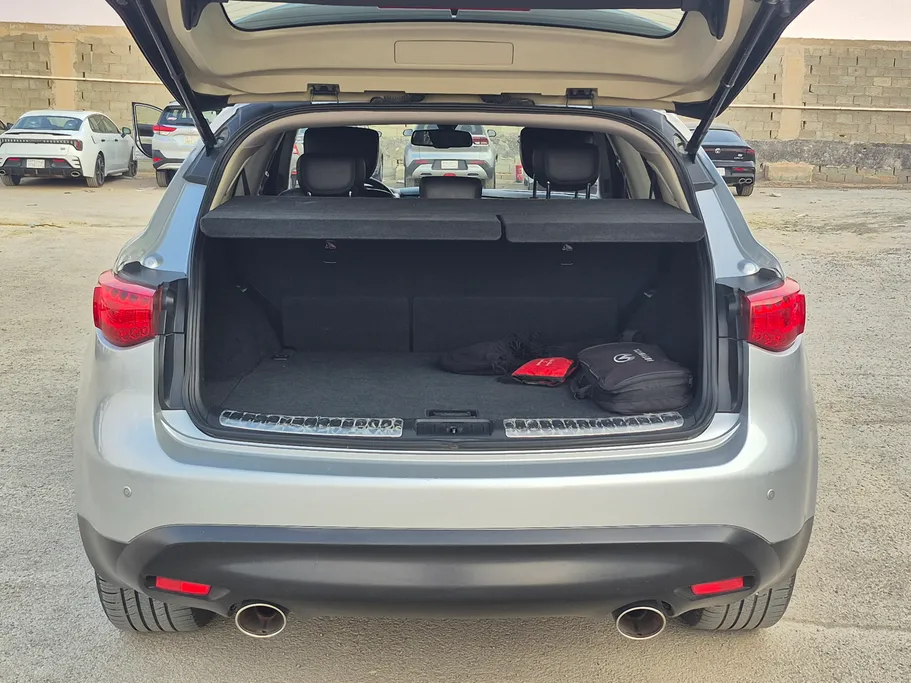 انفنتي QX70  2018 
