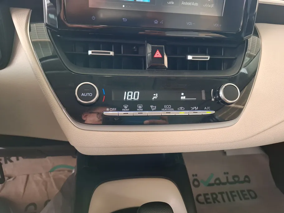 تويوتا كورولا LE 2025 