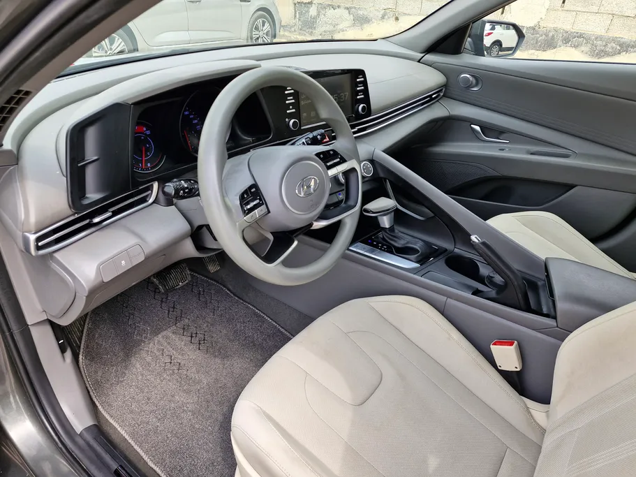 2023 هيونداي Elantra سمارت 