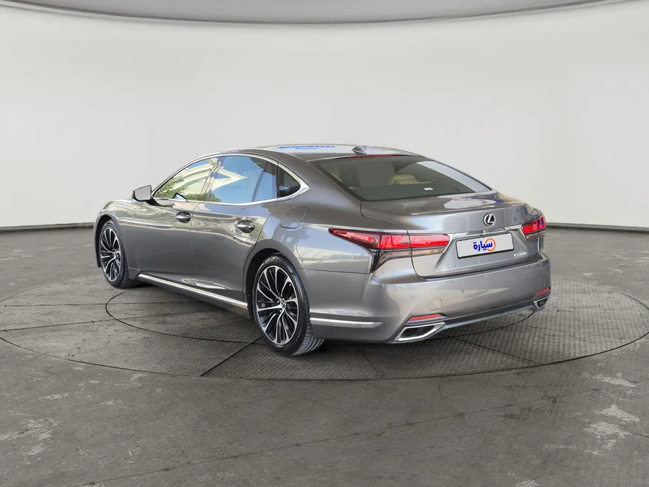 2022 Lexus LS 500 