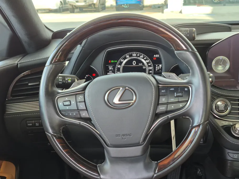 لكزس LS 500 2022 
