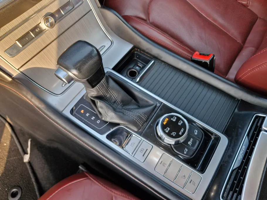 2021 MG RX8 DEL 