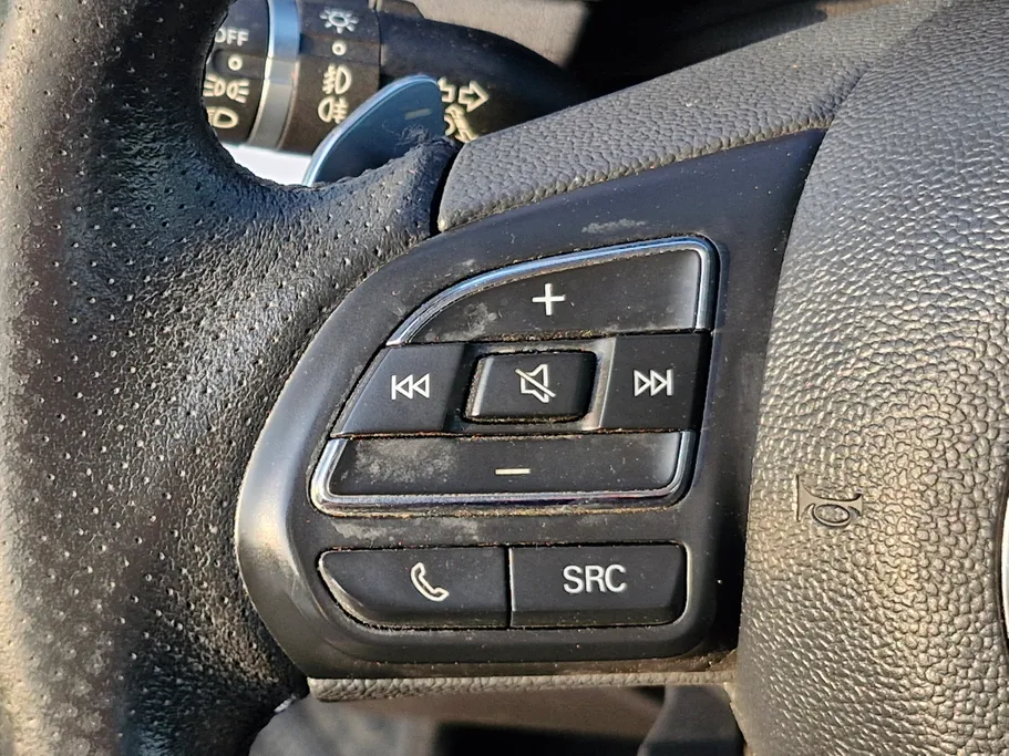 2021 MG RX8 DEL 