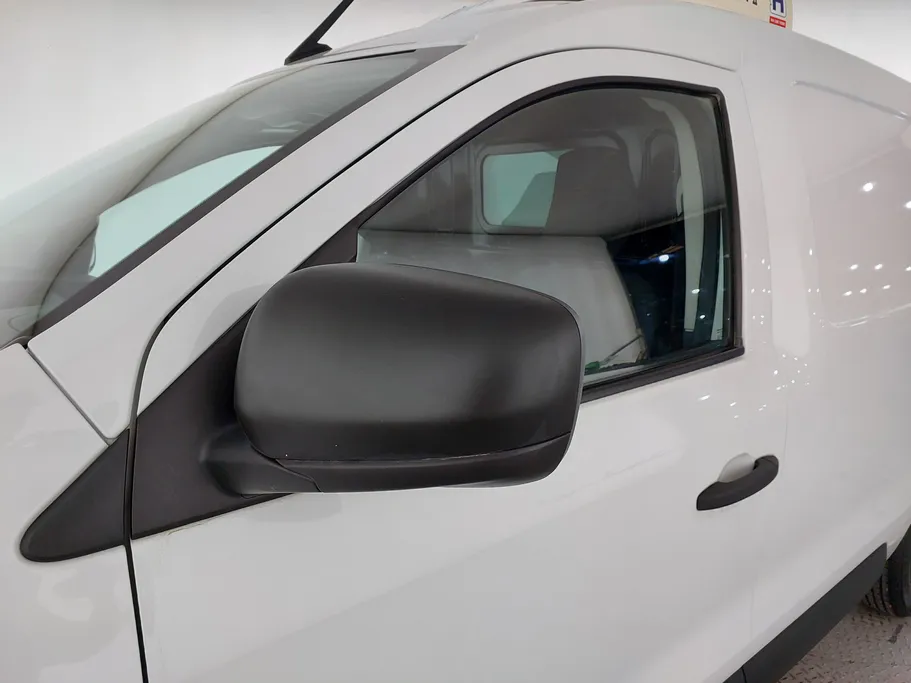 2024 Renault Express Refrigerated 