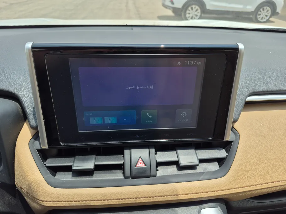 2023 تويوتا RAV4 LE 