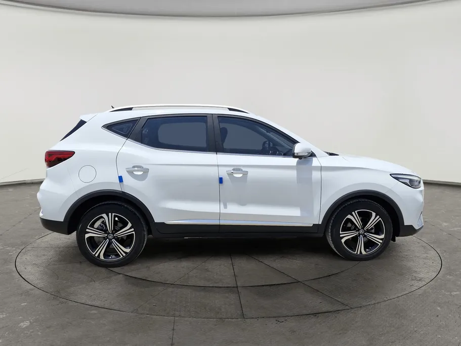 2025 MG ZS LUX 