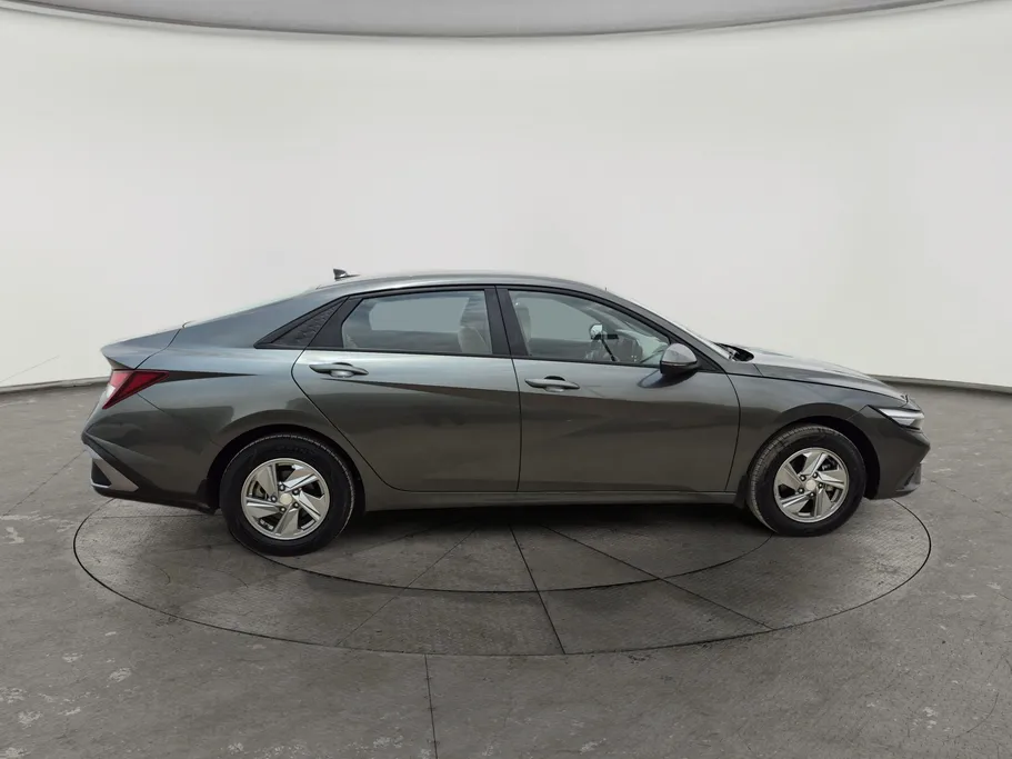 2024 Hyundai Elantra Fleet 