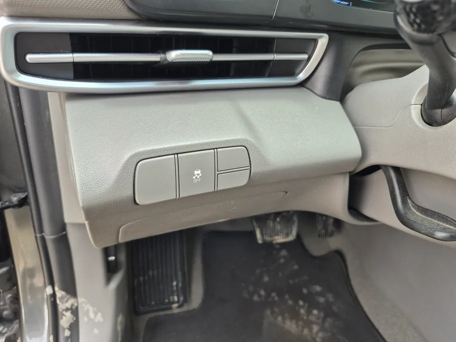 2024 Hyundai Elantra Fleet 