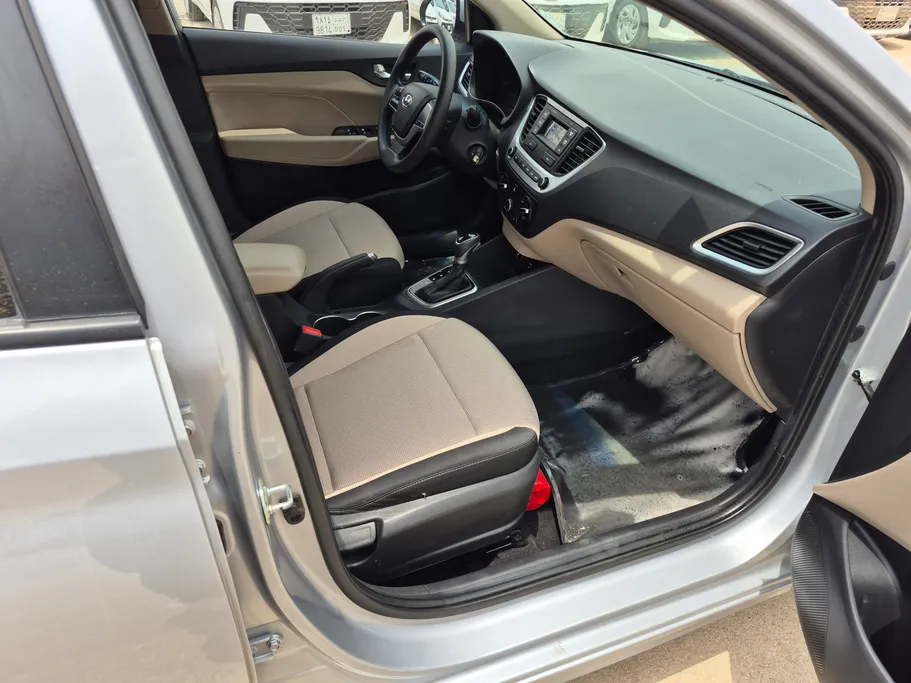 2022 Hyundai Accent Smart 
