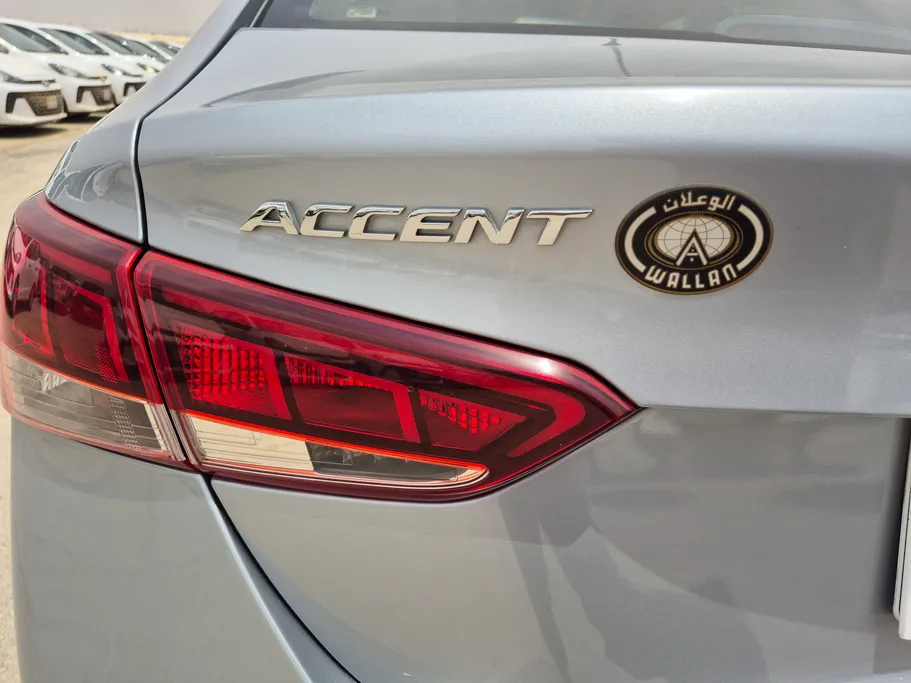 2022 Hyundai Accent Smart 