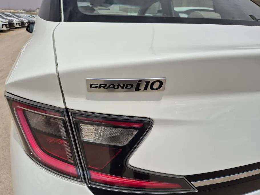 2023 هيونداي Grand i10 فلييت 
