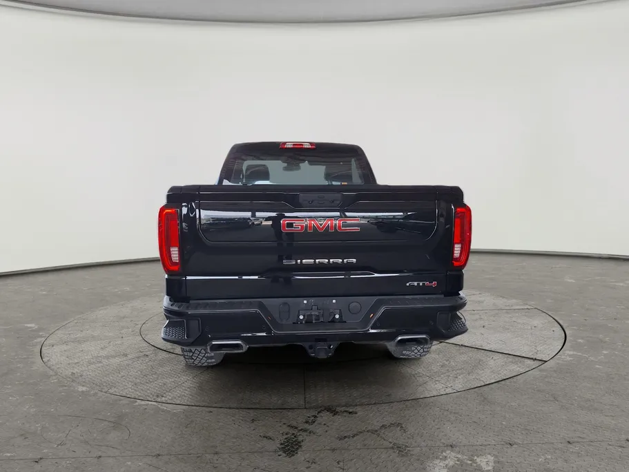 2023 GMC Sierra AT4 