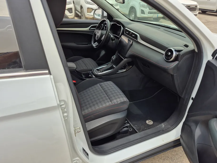 2023 ام جي ZS STD 