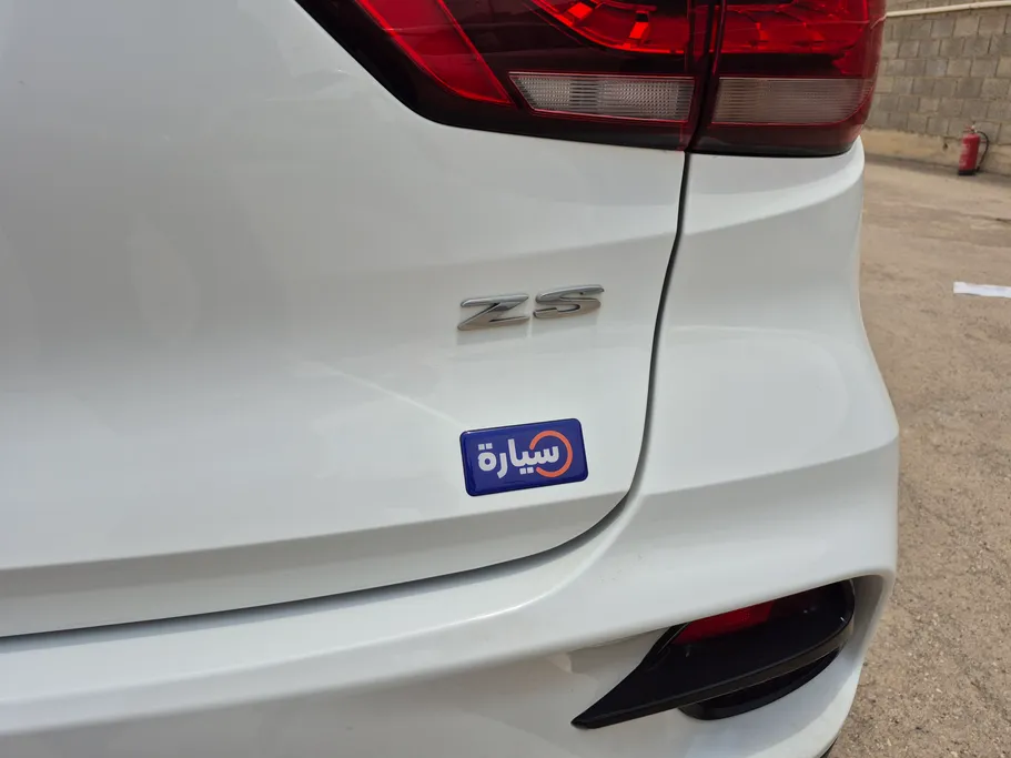 2023 ام جي ZS STD 