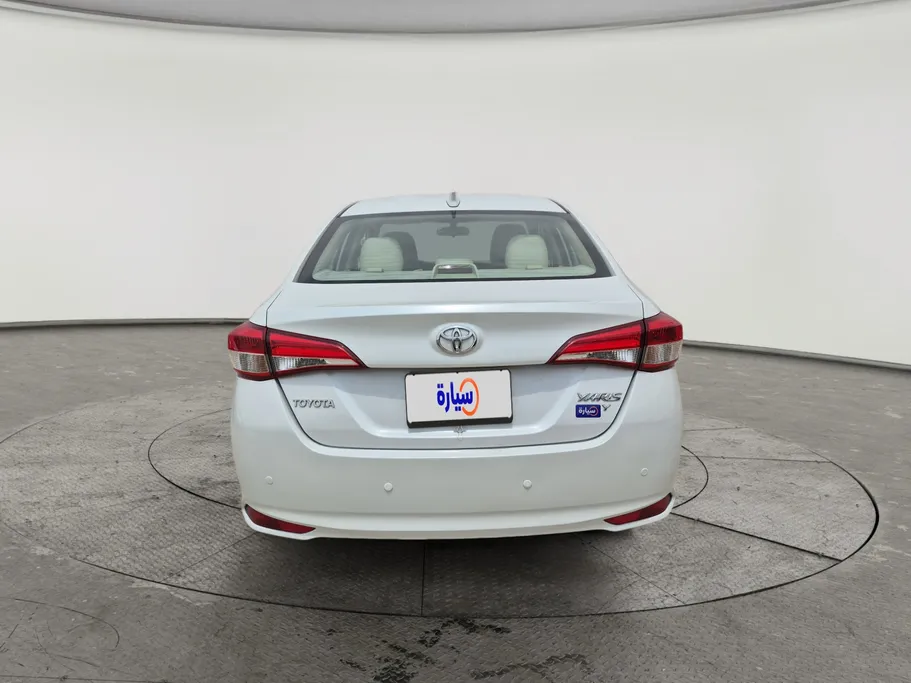 2022 Toyota Yaris  Y 