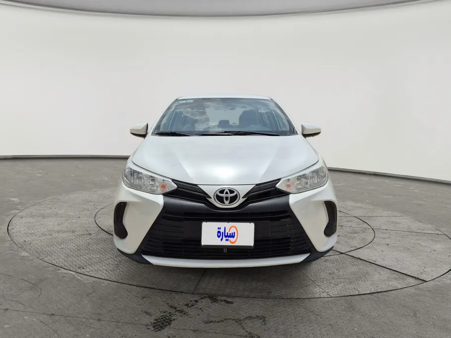 2022 Toyota Yaris  Y 