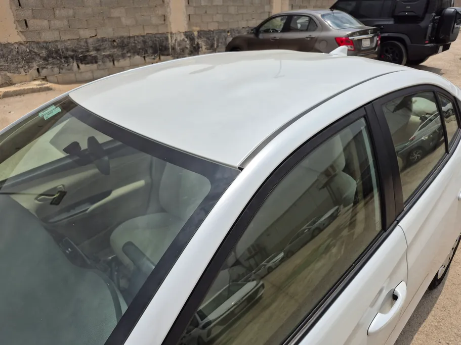 2022 Toyota Yaris  Y 