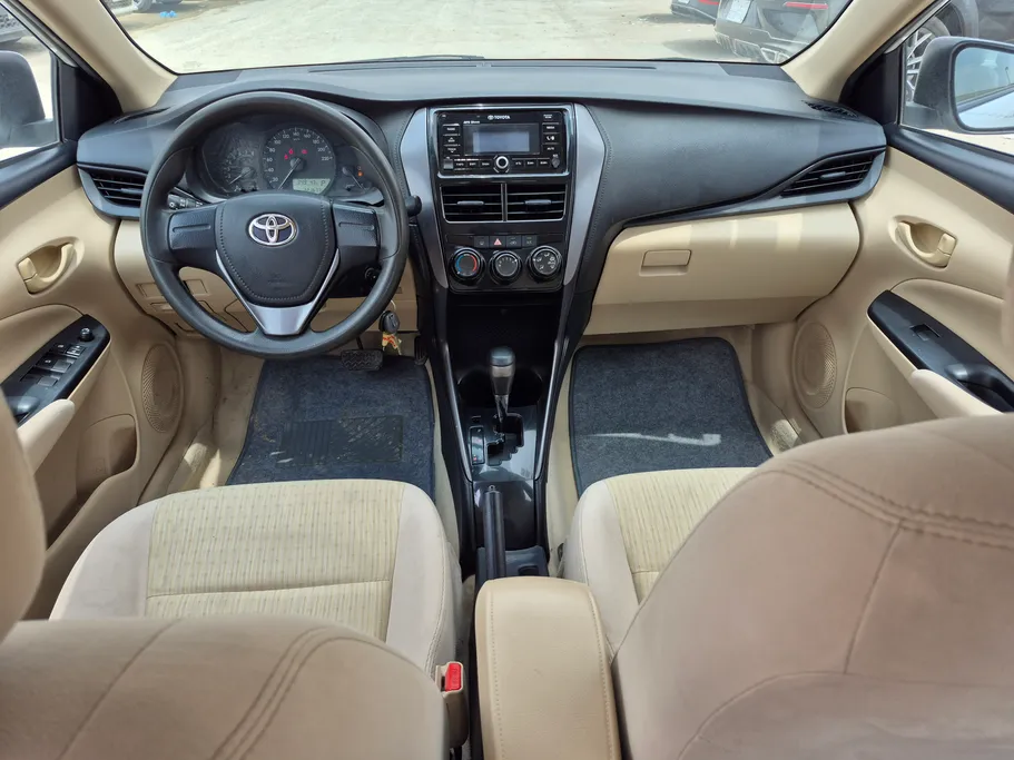 2022 Toyota Yaris  Y 
