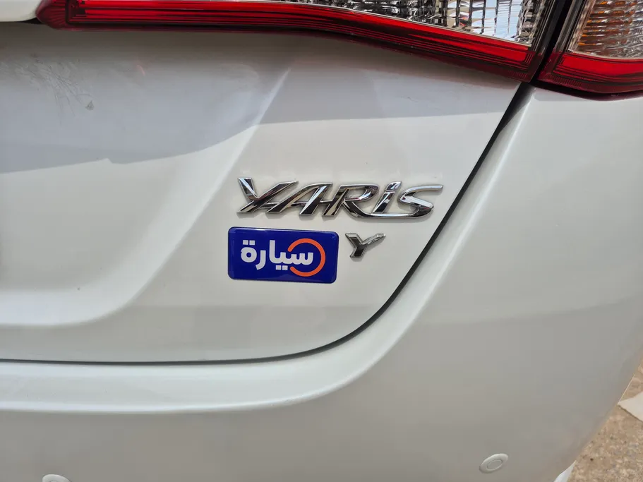 2022 Toyota Yaris  Y 