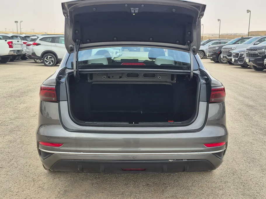 جيلي امجراند GS 2024 