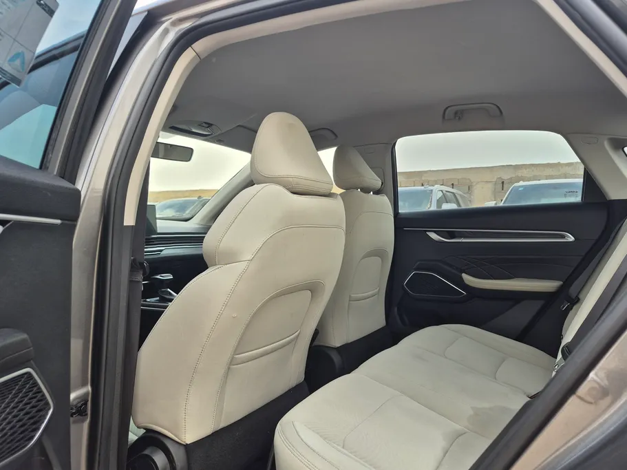 جيلي امجراند GS 2024 