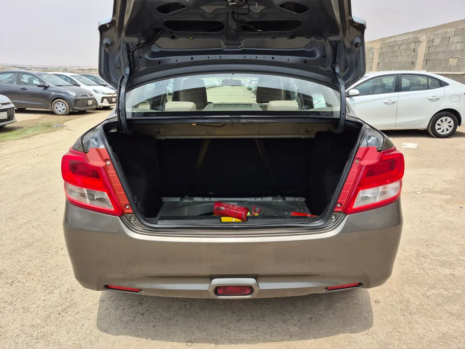 سوزوكي ديزاير GL 2023 