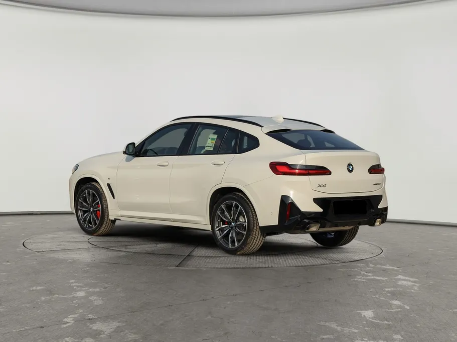 بي ام دبليو الفئة اكس 4 xDrive 30i 2025 