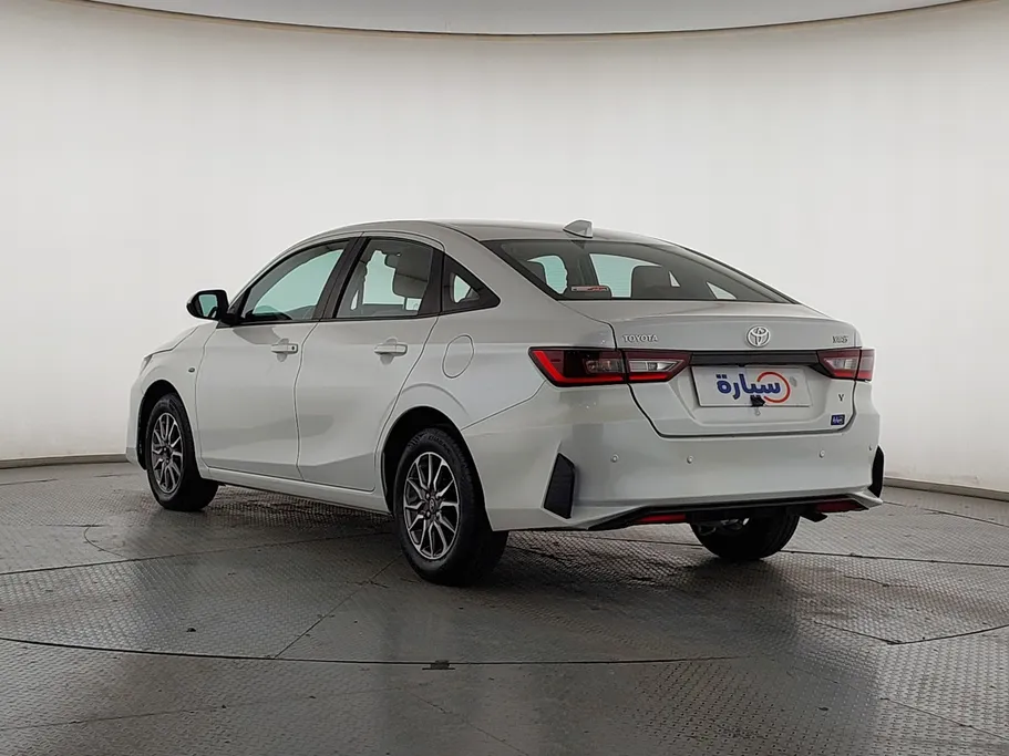 2023 Toyota Yaris  Y 