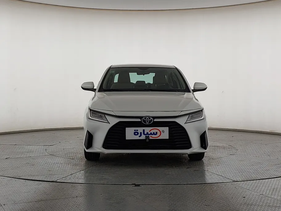 2023 Toyota Yaris  Y 