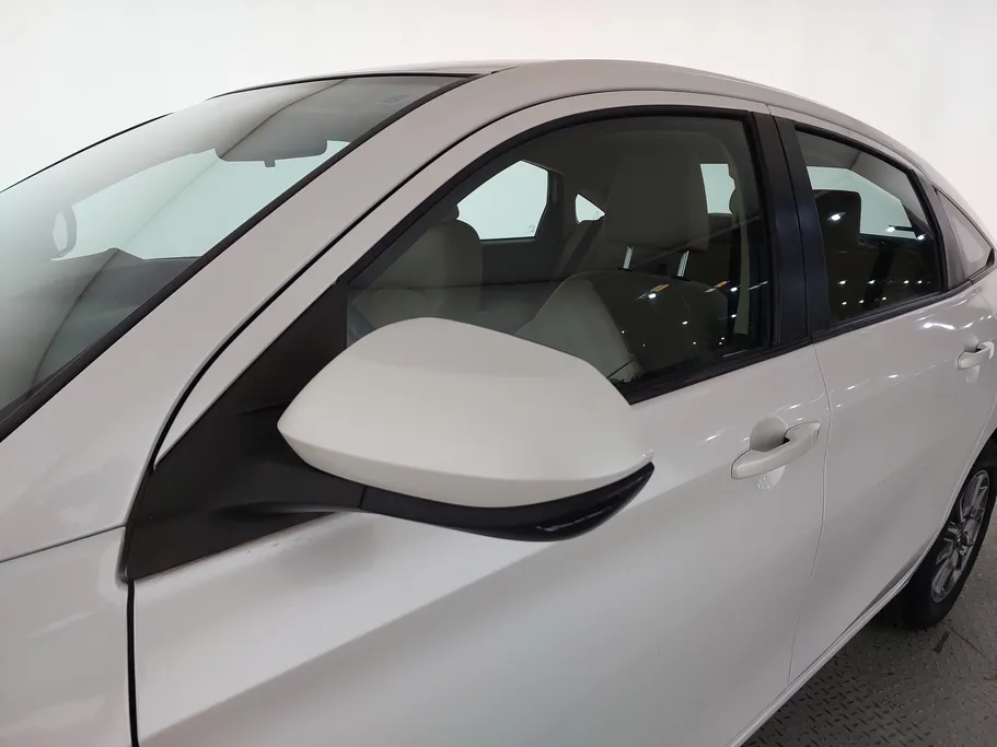 2023 Toyota Yaris  Y 