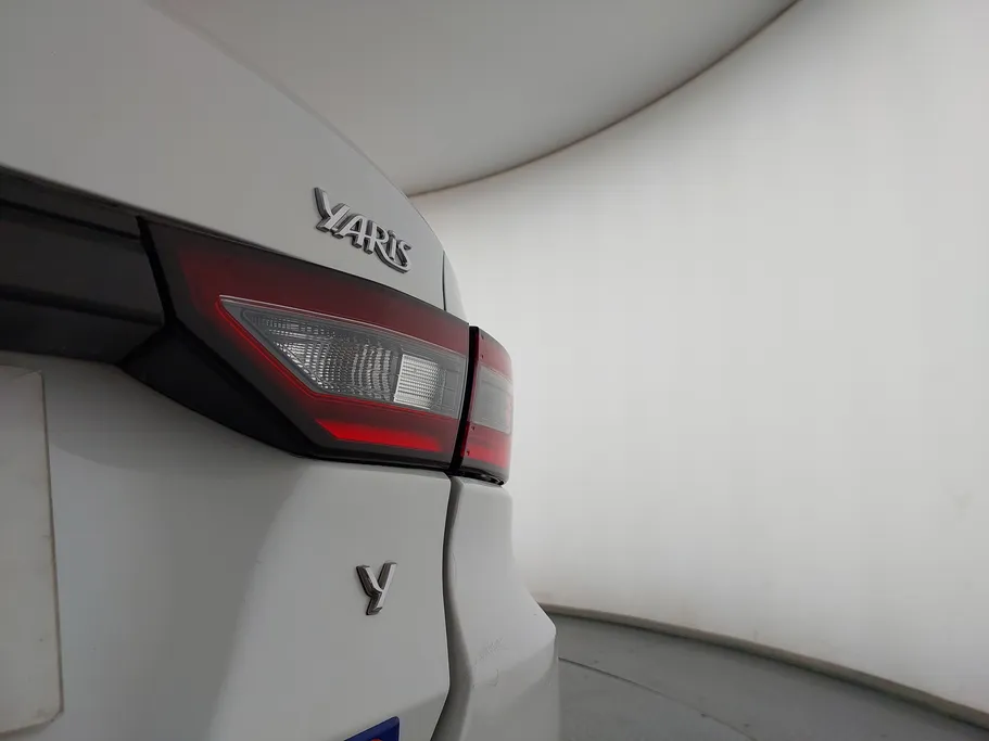 2023 Toyota Yaris  Y 