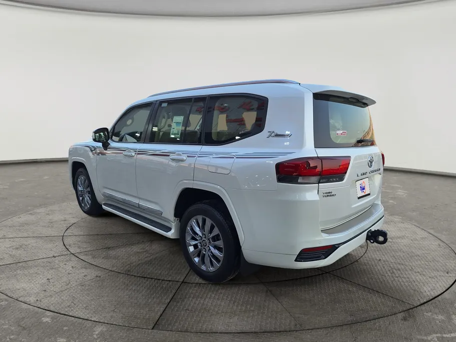 2022 Toyota Land Cruiser GXR 